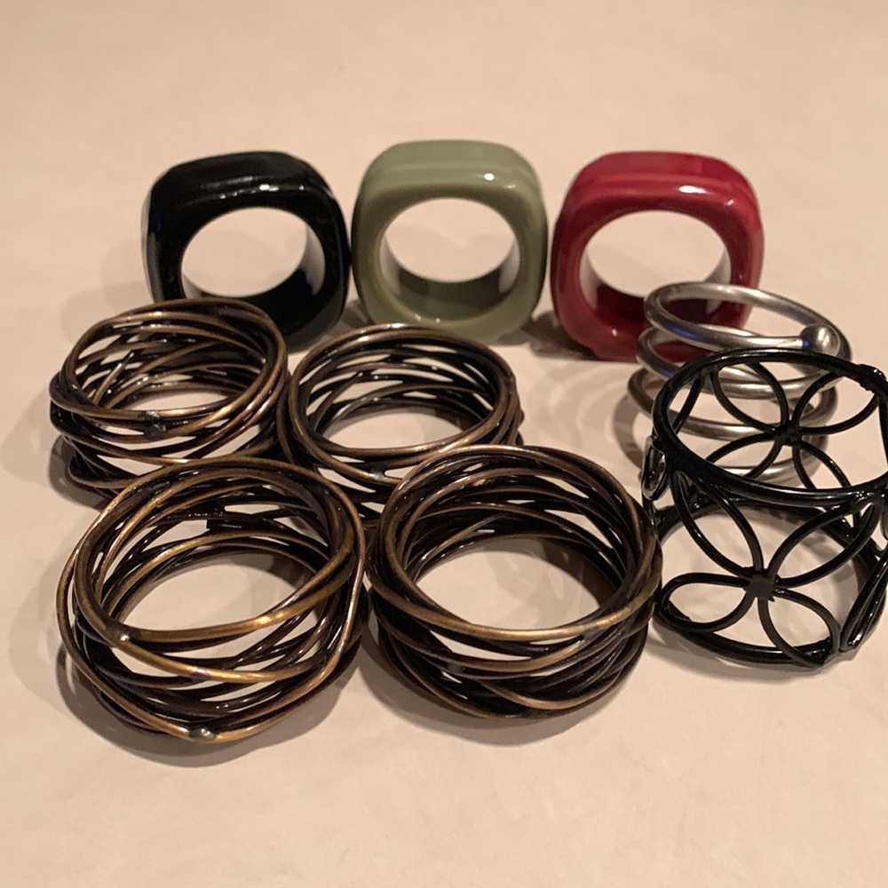 Napkin Rings, 9 pieces. NWOT Some are Longaberger.